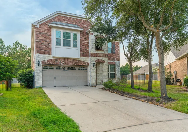 Homes for sale in Tomball, TX | 50 Tidwillow Pl, Tomball, TX 77375 | MLS# 41875159