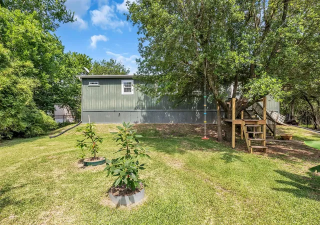 25th image of 734 13th St, Dickinson, TX 77539 | MLS# 32445181