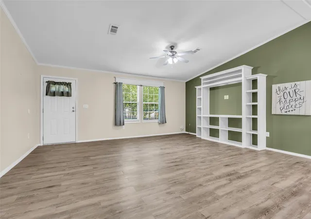 4th image of 734 13Th St, Dickinson, TX 77539 | MLS# 32445181