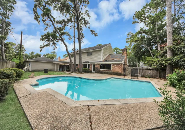 Photo 1 of Single family home for sale at 5807 Foresthaven Dr, Houston, TX 77066 | MLS# 42255197 | Listing updated on 2026-09-17