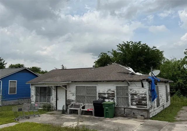1st image of 8101 Darlington Dr, Houston, TX 77028 | MLS# 88548884