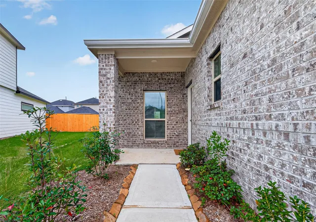 3rd image of 520 Emerald Thicket Ln, Huffman, TX 77336 | MLS# 30532661