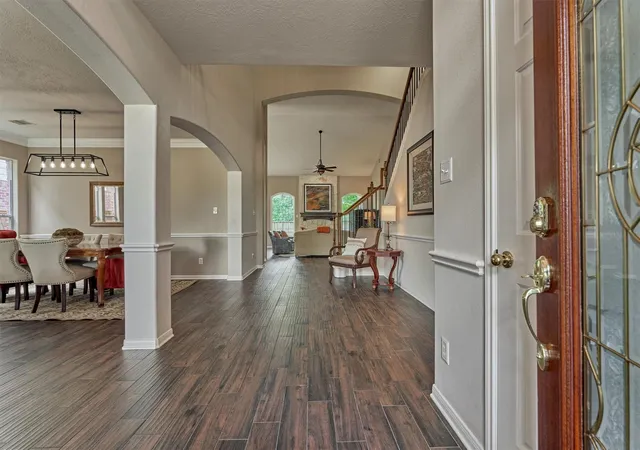 Photo 4 of Sale Pending at 6327 Holden Mills Dr, Spring, TX 77389 | MLS# 59015716 | Listing updated on 2026-08-21