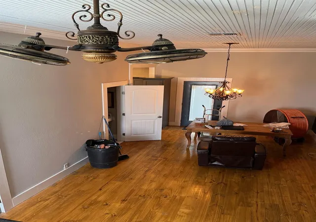 Photo 3 of Single family home for sale at 3227 Ave R, Galveston, TX 77550 | MLS# 82396080 | Listing updated on 2026-06-27