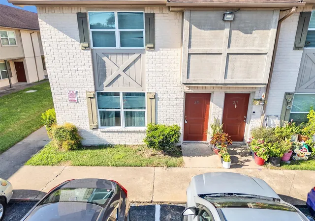 33rd image of 1701 Upland Dr #216, Houston, TX 77043 | MLS# 75717476