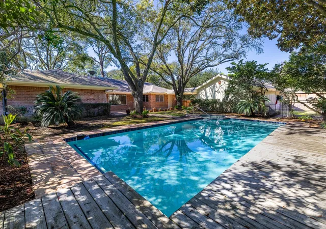 1st image of 5238 Loch Lomond Dr, Houston, TX 77096 | MLS# 61452305