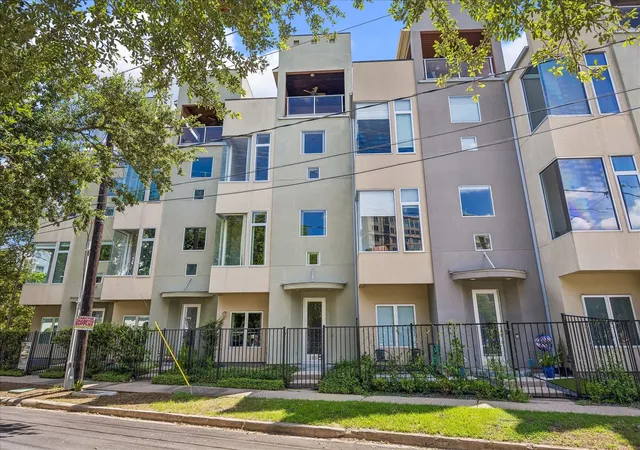 1st image of 1606 Calumet St, Houston, TX 77004 | MLS# 17348057