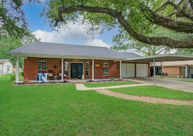 3rd image of 9501 Gene St, Needville, TX 77461 | MLS# 27012928