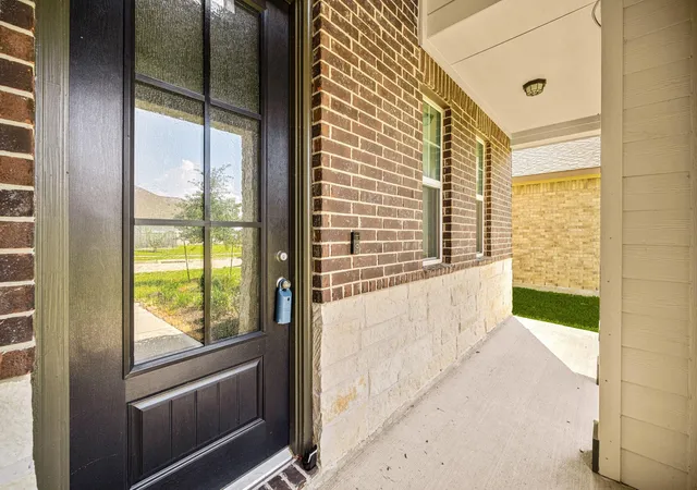 Photo 3 of Single family home for sale at 31619 Autumn Spur Ln, Hockley, TX 77447 | MLS# 38385526 | Listing updated on 2026-10-14