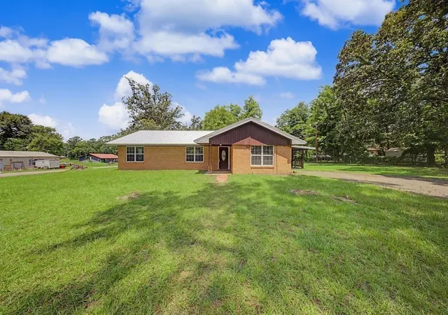 Homes for sale in Broaddus, TX | 508 Miller Street, Broaddus, TX 75929 | MLS# 40530799