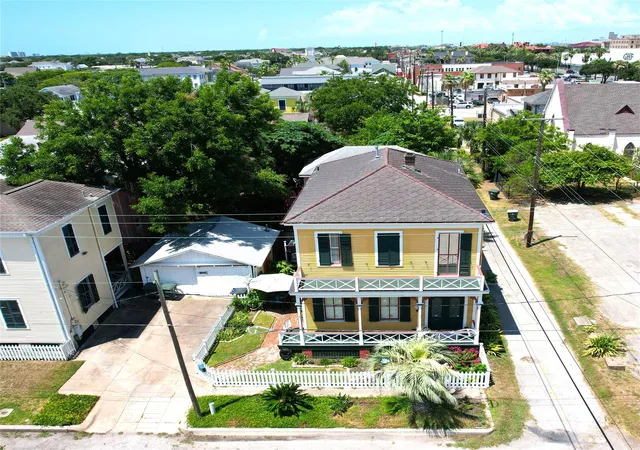 Photo 2 of Single family home for sale at 1015 20th St, Galveston, TX 77550 | MLS# 64347865 | Listing updated on 2026-09-12