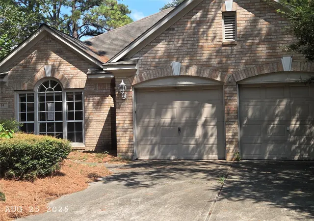 Photo 2 of Single family home for sale at 34 N Copperknoll Cir, Spring, TX 77381 | MLS# 59883122 | Listing updated on 2026-09-03