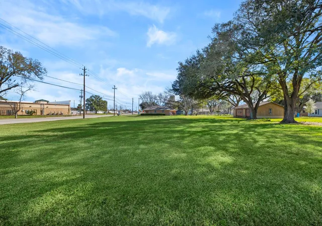 5th image of 9310 Main St, Needville, TX 77461 | MLS# 3573503
