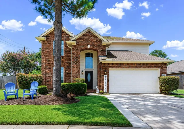 1st image of 1802 Oak Lodge Dr, Pearland, TX 77581 | MLS# 43146418