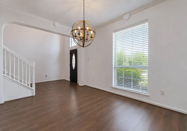 4th image of 1802 Oak Lodge Dr, Pearland, TX 77581 | MLS# 43146418