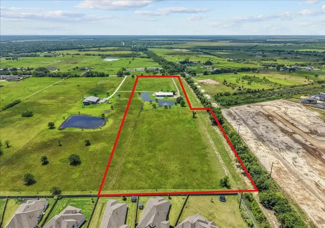 4th image of 10210 Masters Rd, Manvel, TX 77578 | MLS# 354633