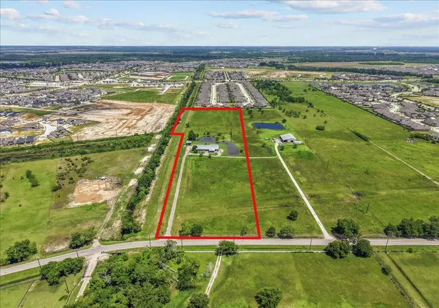 5th image of 10210 Masters Rd, Manvel, TX 77578 | MLS# 354633