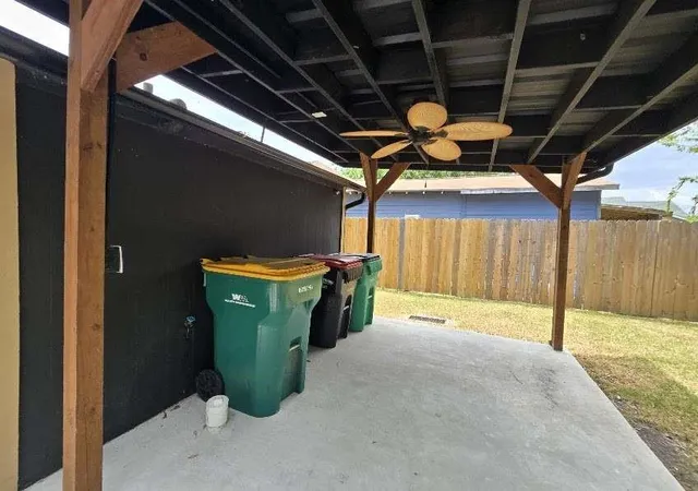 17th image of 2119 Carolina St, Baytown, TX 77520 | MLS# 94065376