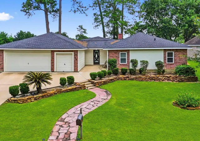 Photo 1 of Sale Pending at 79 Summers Wind St, Montgomery, TX 77356 | MLS# 42291308 | Listing updated on 2026-10-01