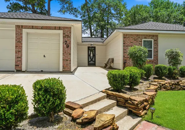 Photo 2 of Sale Pending at 79 Summers Wind St, Montgomery, TX 77356 | MLS# 42291308 | Listing updated on 2026-10-01
