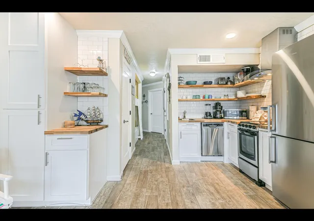 4th image of 6300 Seawall Boulevard Boulevard, Galveston, TX 77551 | MLS# 65294056