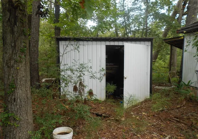4th image of 957 N Fm 356, Onalaska, TX 77360 | MLS# 85630434