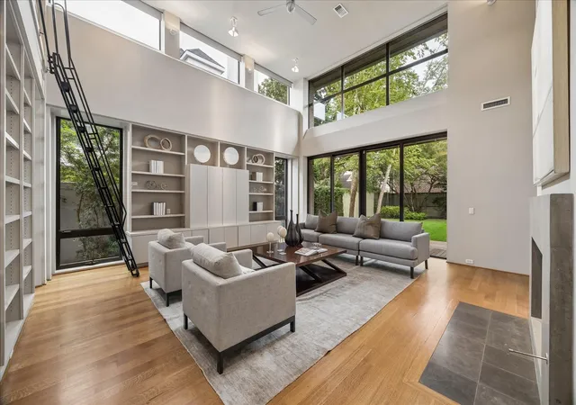 Photo 3 of Sale Pending at 3635 Overbrook Ln, Houston, TX 77027 | MLS# 18702637 | Listing updated on 2026-09-15