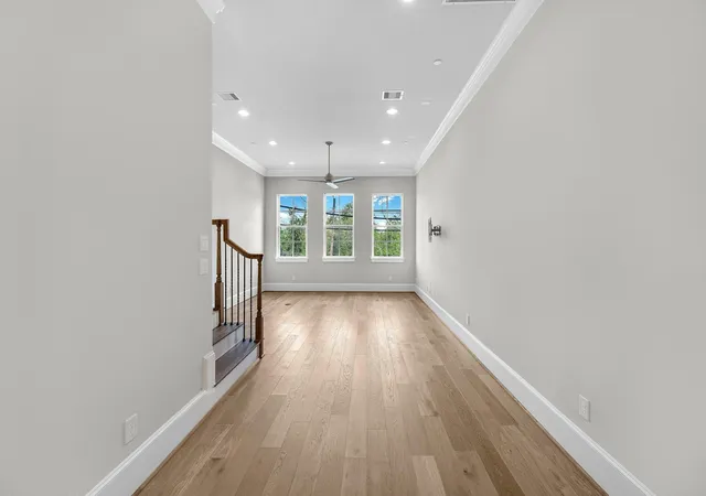 5th image of 813 Bringhurst St, Houston, TX 77020 | MLS# 73646787