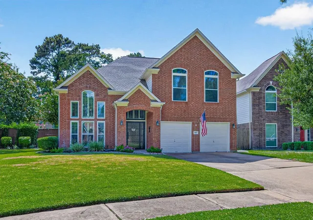 2nd image of 16027 Charterstone Dr, Houston, TX 77070 | MLS# 6619179