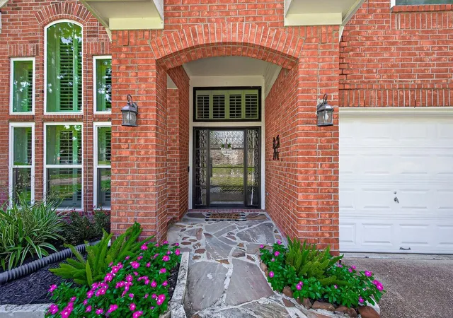 3rd image of 16027 Charterstone Dr, Houston, TX 77070 | MLS# 6619179