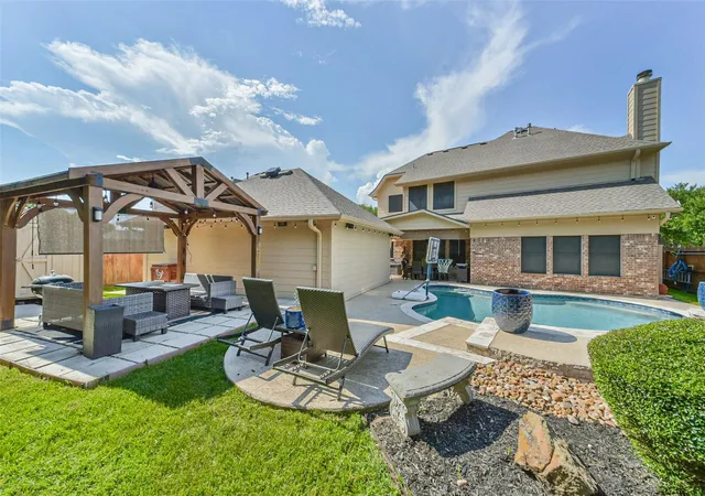 Homes for sale in Pasadena, TX | 7502 Timberline Dr, Pasadena, TX 77505 | MLS# 18466537