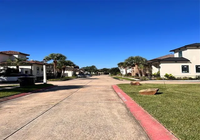 Homes for sale in Kemah, TX | 716 Harborside Way, Kemah, TX 77565 | MLS# 10493654