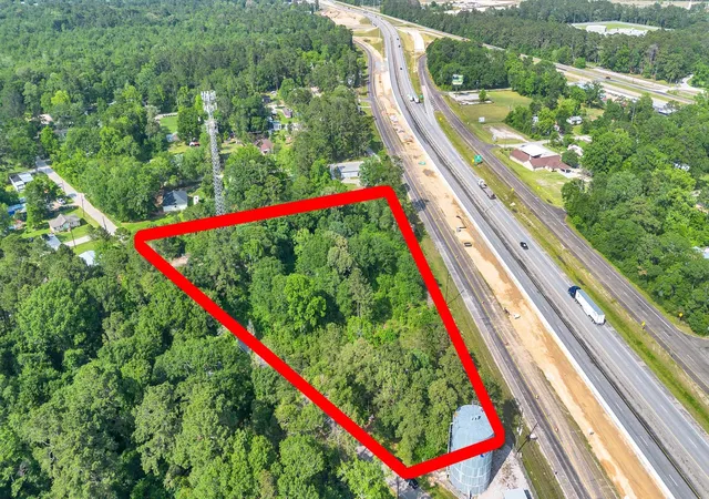 3rd image of 2101 N Blair Ave, Cleveland, TX 77328 | MLS# 59030082