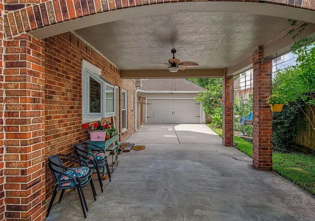 Photo 4 of Sale Pending at 20323 Chateau Bnd Dr, Katy, TX 77450 | MLS# 48746698 | Listing updated on 2026-09-18
