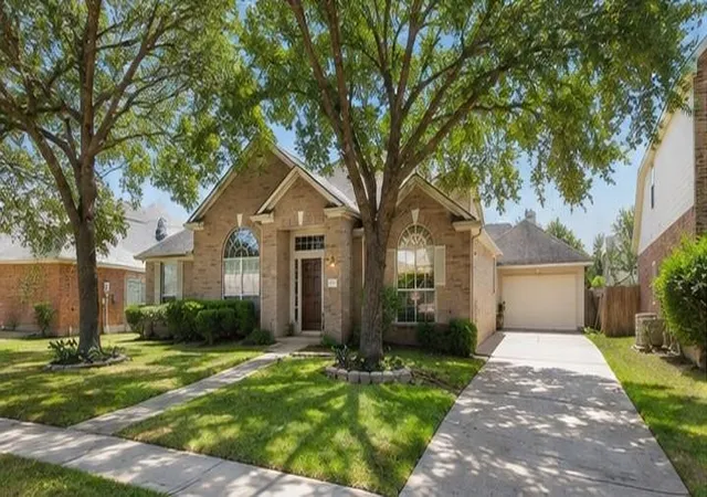 Photo 2 of Sale Pending at 17711 Emerald Garden Ln, Houston, TX 77084 | MLS# 41078948 | Listing updated on 2026-09-08