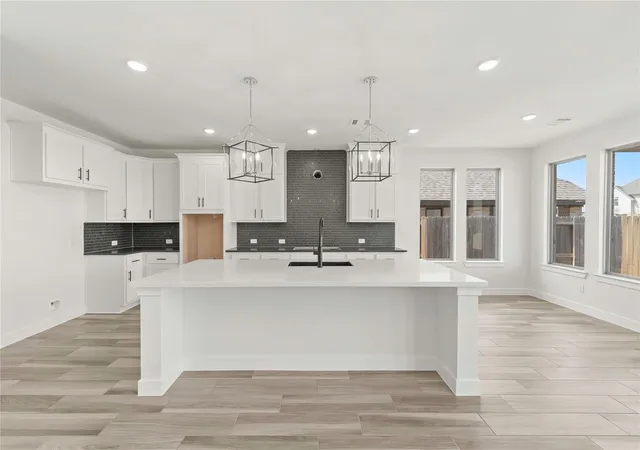 Photo 4 of Single family home for sale at 10607 Dina Yellow Dr, Cypress, TX 77433 | MLS# 5080297 | Listing updated on 2026-09-01