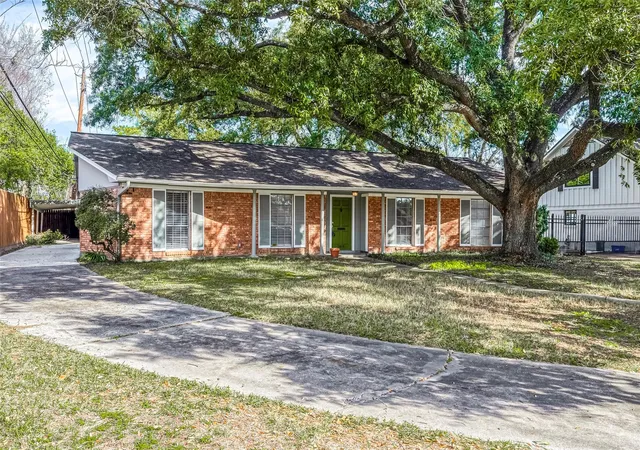 1st image of 7810 Locke Ln, Houston, TX 77063 | MLS# 57764590