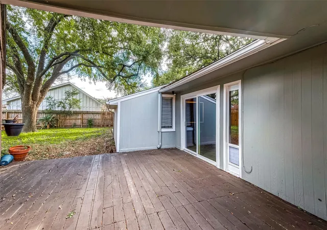 2nd image of 7810 Locke Ln, Houston, TX 77063 | MLS# 57764590