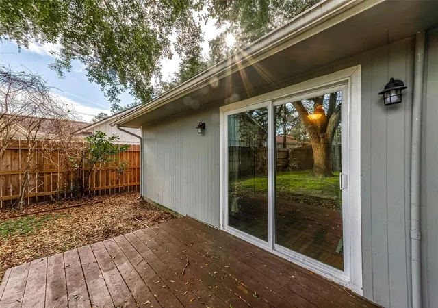 5th image of 7810 Locke Ln, Houston, TX 77063 | MLS# 57764590