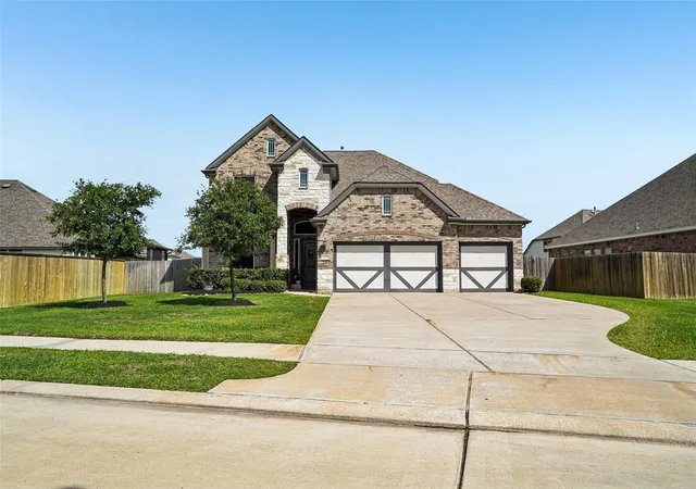 Homes for sale in Mont Belvieu, TX | 11715 Autumn Leaf Dr, Mont Belvieu, TX 77535 | MLS# 82275226