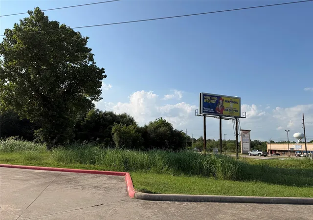 Photo 3 of Land for sale at 0 Veterans Memorial Dr, Houston, TX 77014 | MLS# 75683173 | Listing updated on 2026-08-03