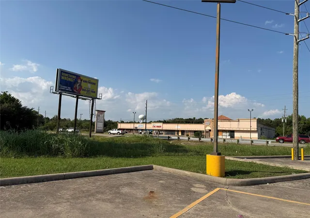 Photo 3 of Land for sale at 0 Veterans Memorial Dr, Houston, TX 77014 | MLS# 75683173 | Listing updated on 2026-08-03
