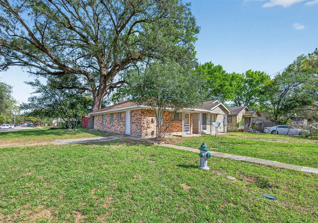 2nd image of 312 Travis St, Richmond, TX 77469 | MLS# 10014370