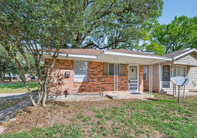 3rd image of 312 Travis St, Richmond, TX 77469 | MLS# 10014370