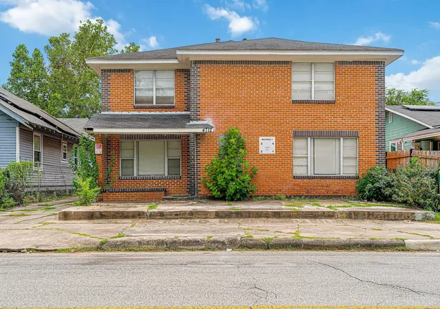 Photo 1 of Multi family home for sale at 4720 Polk St, Houston, TX 77023 | MLS# 86555714 | Listing updated on 2026-09-21