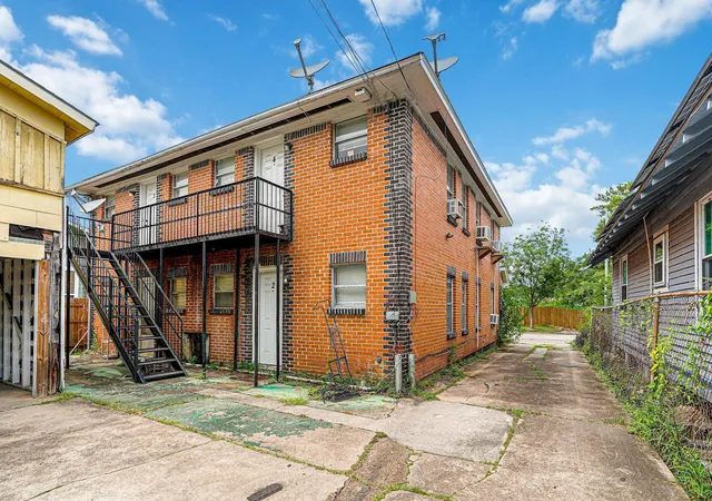 Photo 2 of Multi family home for sale at 4720 Polk St, Houston, TX 77023 | MLS# 86555714 | Listing updated on 2026-09-21