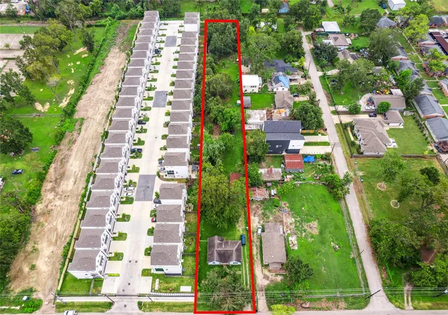 1st image of 405 W Donovan, Houston, TX 77091 | MLS# 30021009