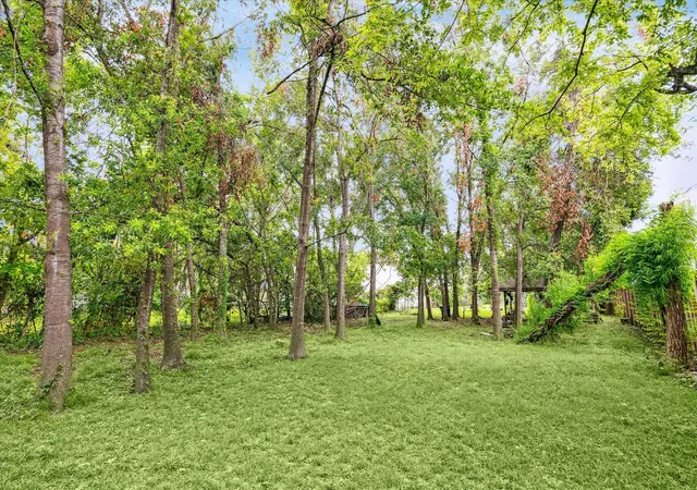 4th image of 405 W Donovan, Houston, TX 77091 | MLS# 30021009