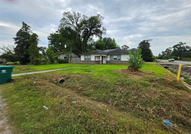 16th image of 8202 Laura Koppe Rd, Houston, TX 77028 | MLS# 43552372