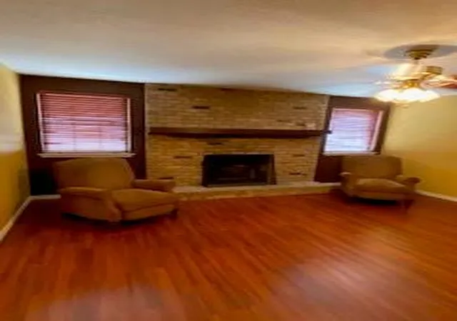 Photo 4 of Single family home for sale at 1115 Reseda Dr, Houston, TX 77062 | MLS# 68017951 | Listing updated on 2026-09-12